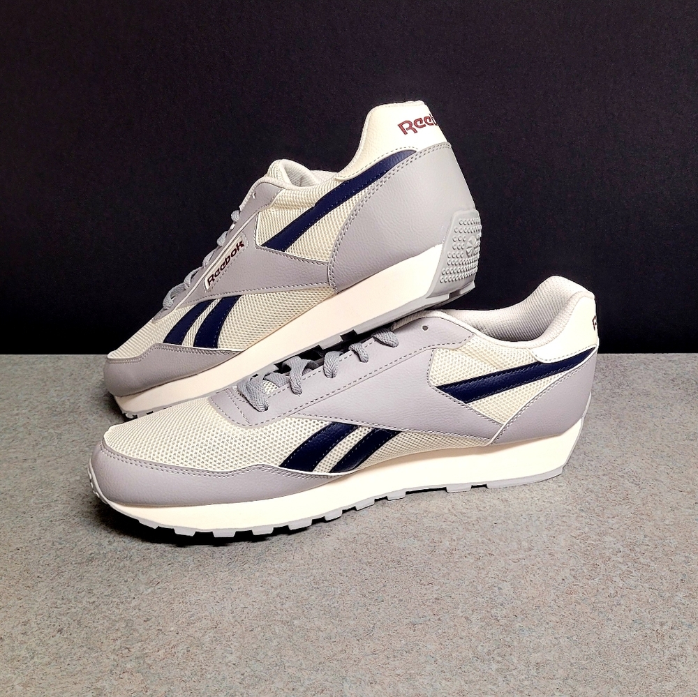 NEW Reebok Rewind Run Mens Size 11